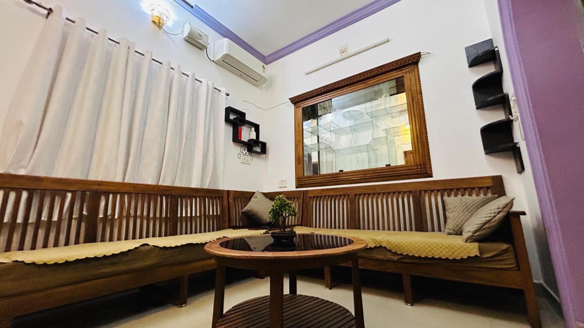 Ebs Guest House Nedumbassery Extérieur photo