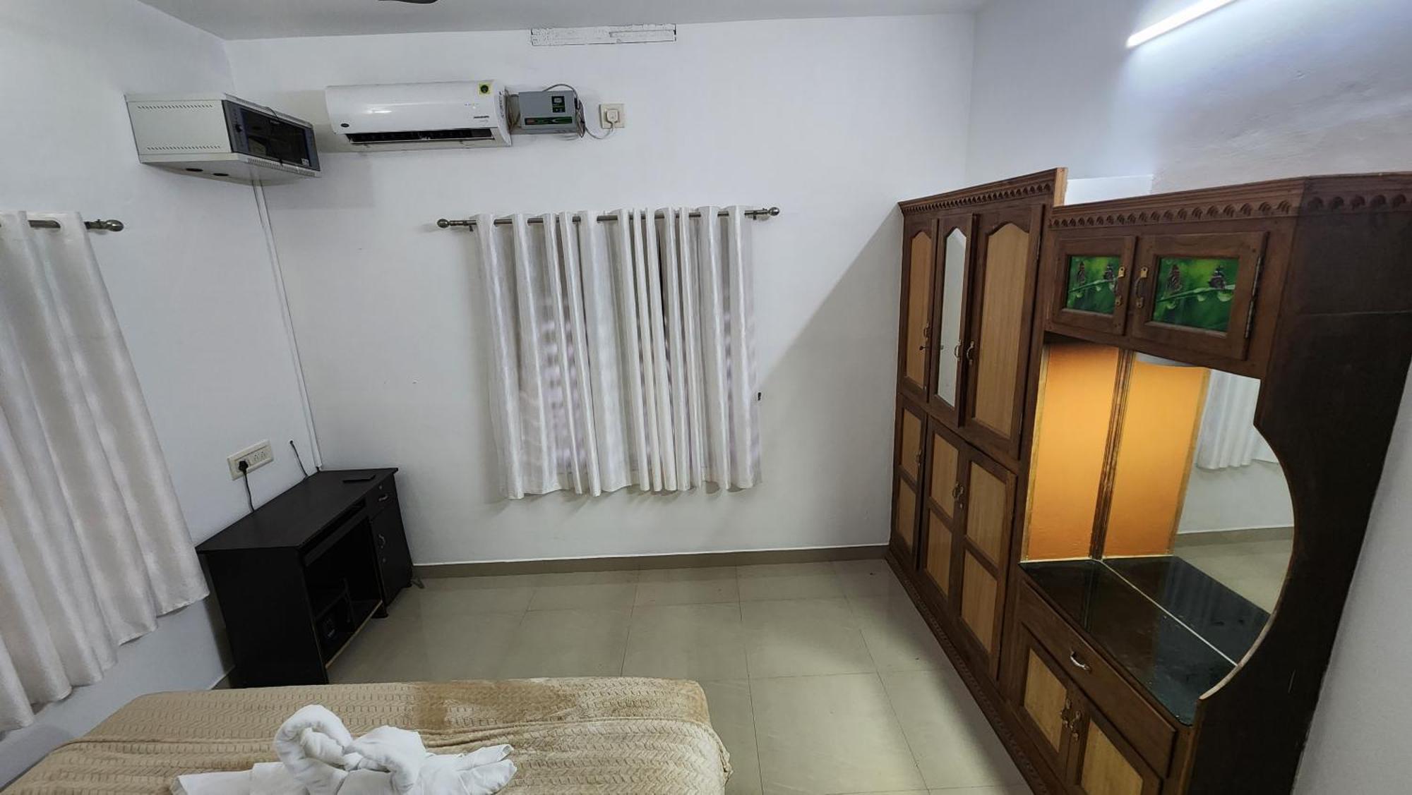 Ebs Guest House Nedumbassery Extérieur photo