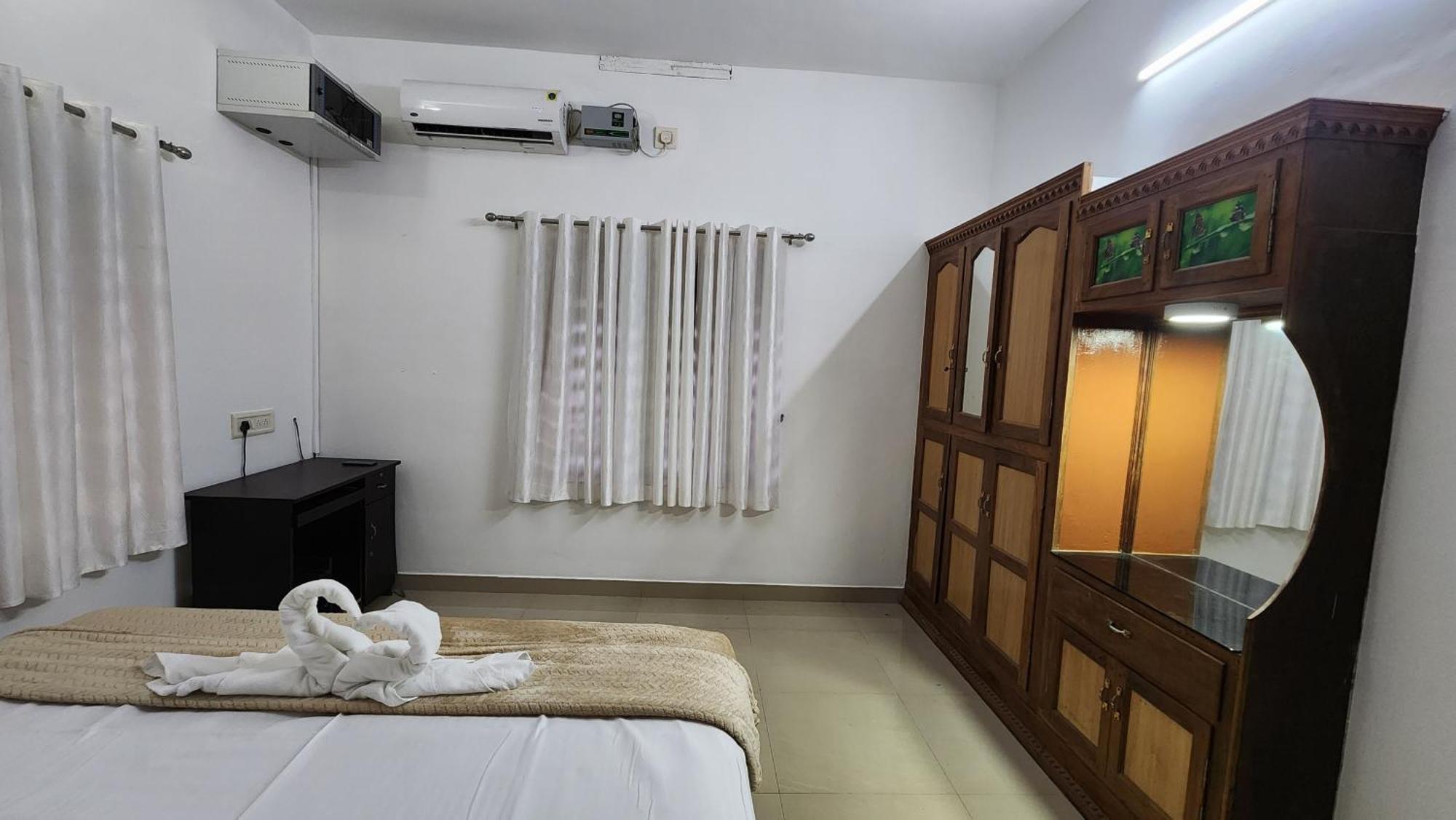 Ebs Guest House Nedumbassery Extérieur photo