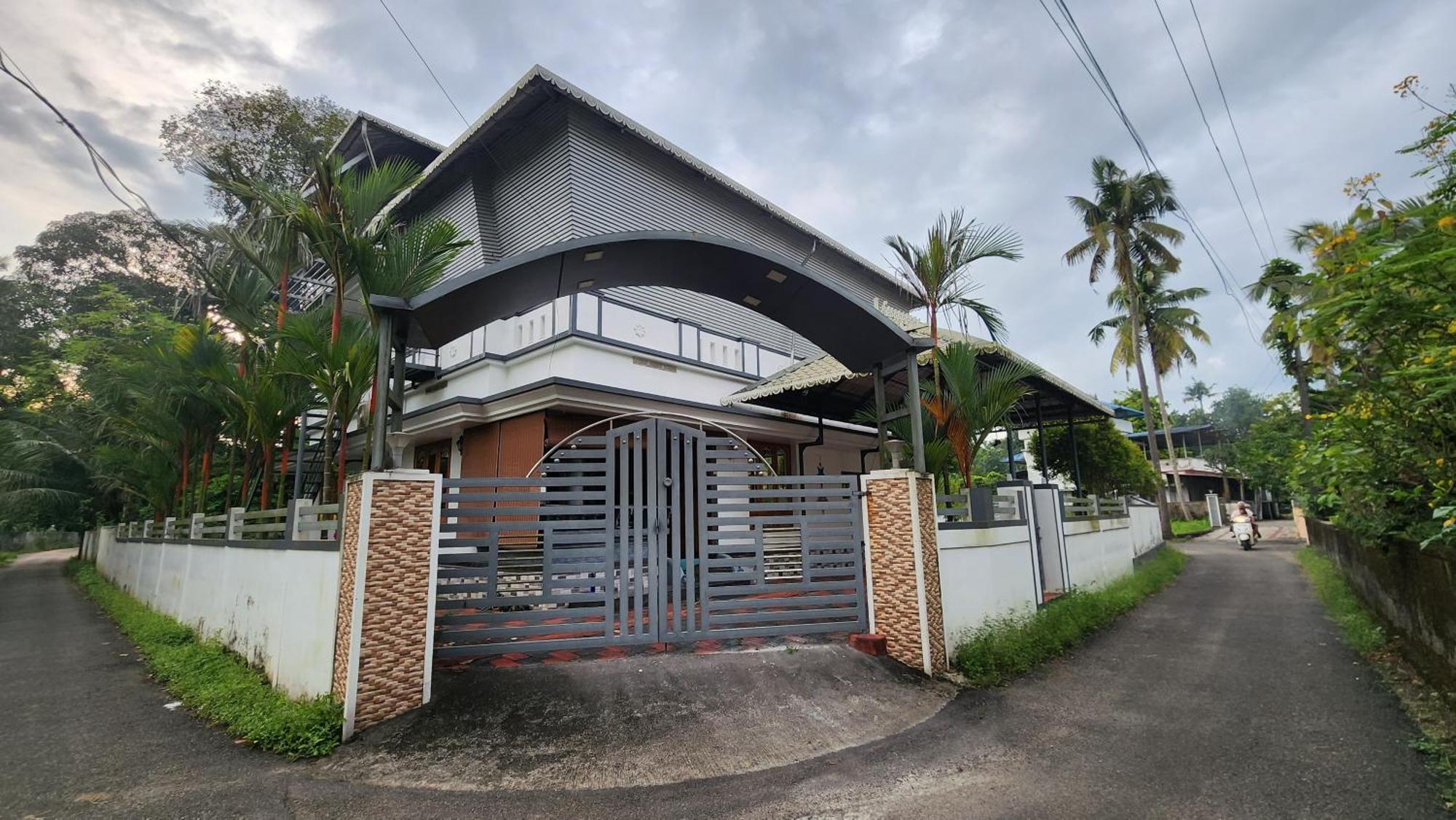 Ebs Guest House Nedumbassery Extérieur photo